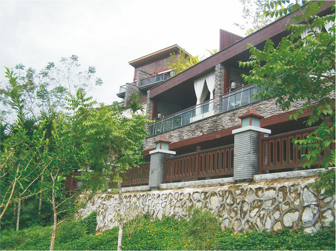 1520565247305267.jpg 保亭龍灣雨林(lín)谷(大型獨棟别墅、酒店會(huì)所、地(dì)下停車場)1.jpg