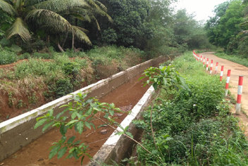 1585560142140855.jpg 文昌市(shì)石壁水(shuǐ)庫至深田水(shuǐ)庫引水(shuǐ)渠道(dào)(六連至鐵爐段)防滲改造工程x.jpg